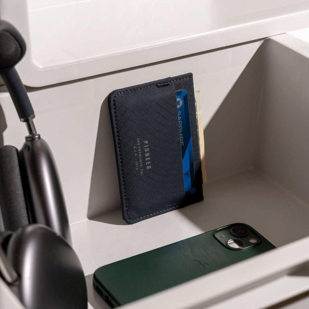 Molecule Cardholder - Pioneer Carry #color_navy-3xd