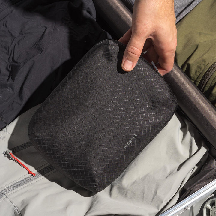 Global Pouch - Pioneer Carry #color_onyx-10xd