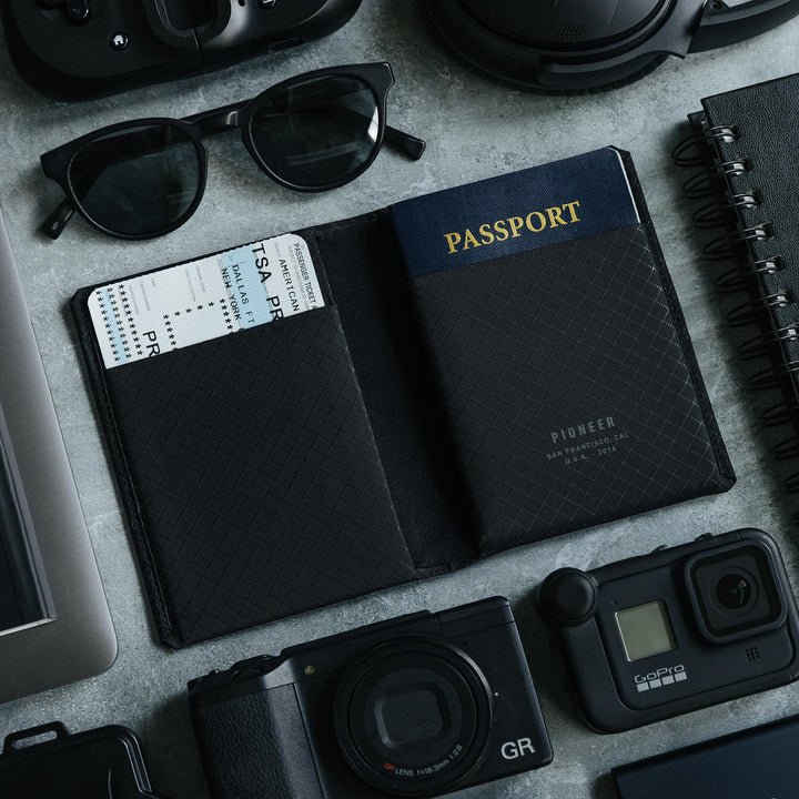 Passport Wallet - Pioneer Carry  #color_onyx-10xd
