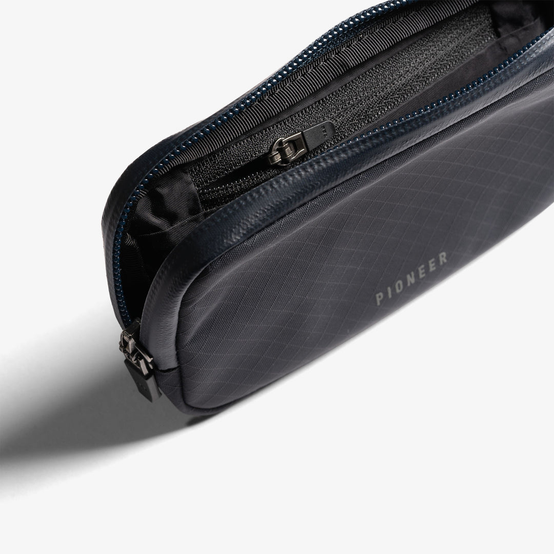 Commuter Zip Wallet - Pioneer Carry #color_navy-3xd