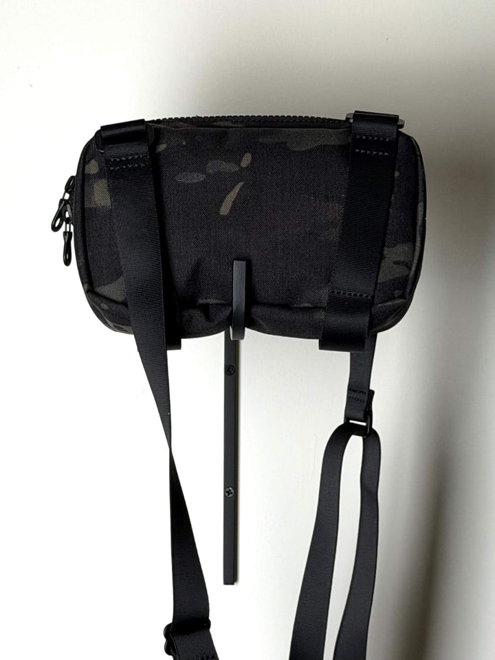 Safari Sling. Black 500D MULTICAM®