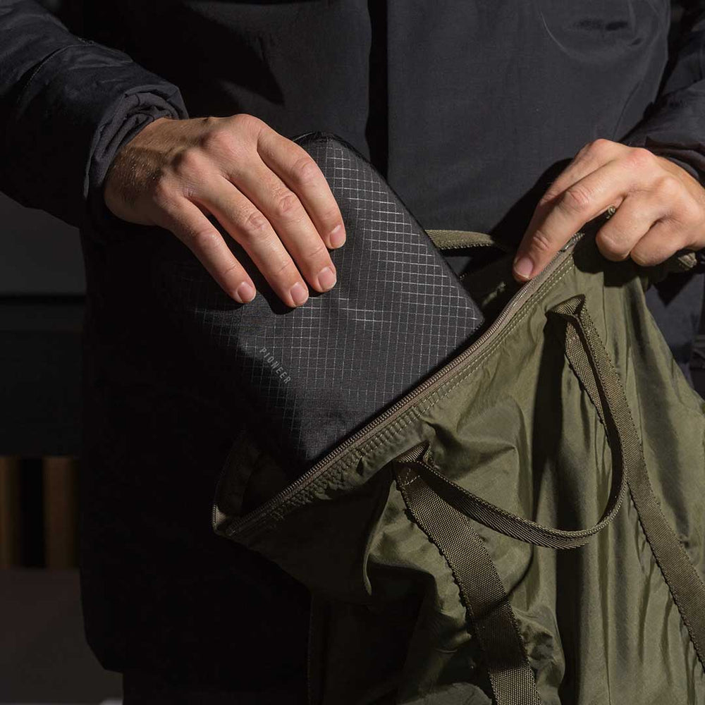 pioneer carry global pouch onyx 10xd hands bag backpack insert lifestyle