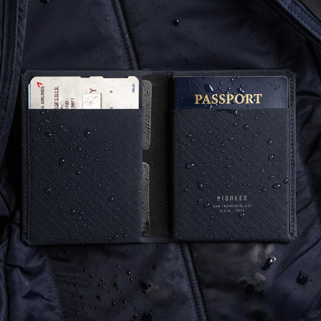Pioneer Carry Passport Wallet, Onyx 10XD
