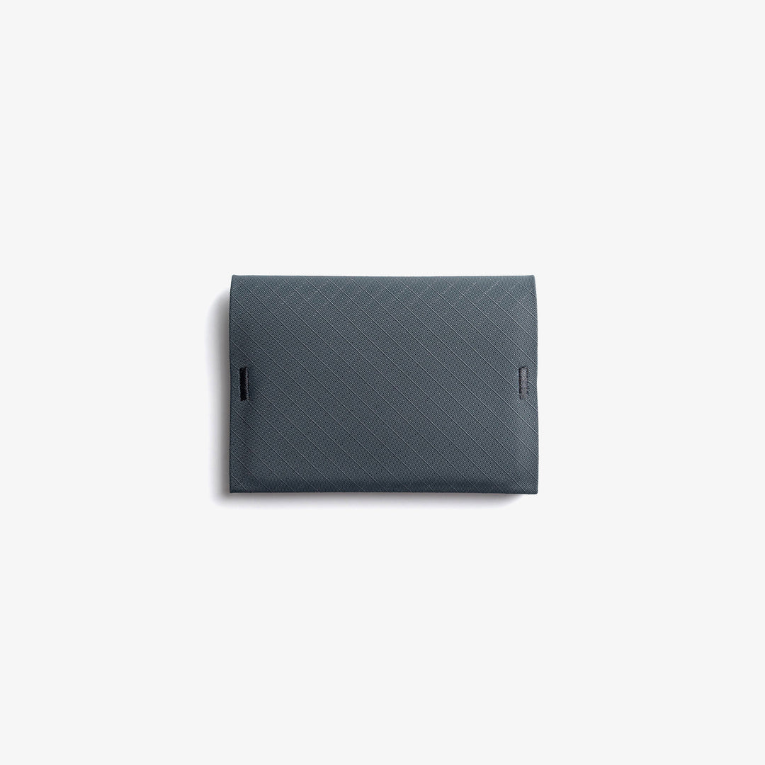 Ion Bifold slate closed front Pioneer #color_slate-3xd